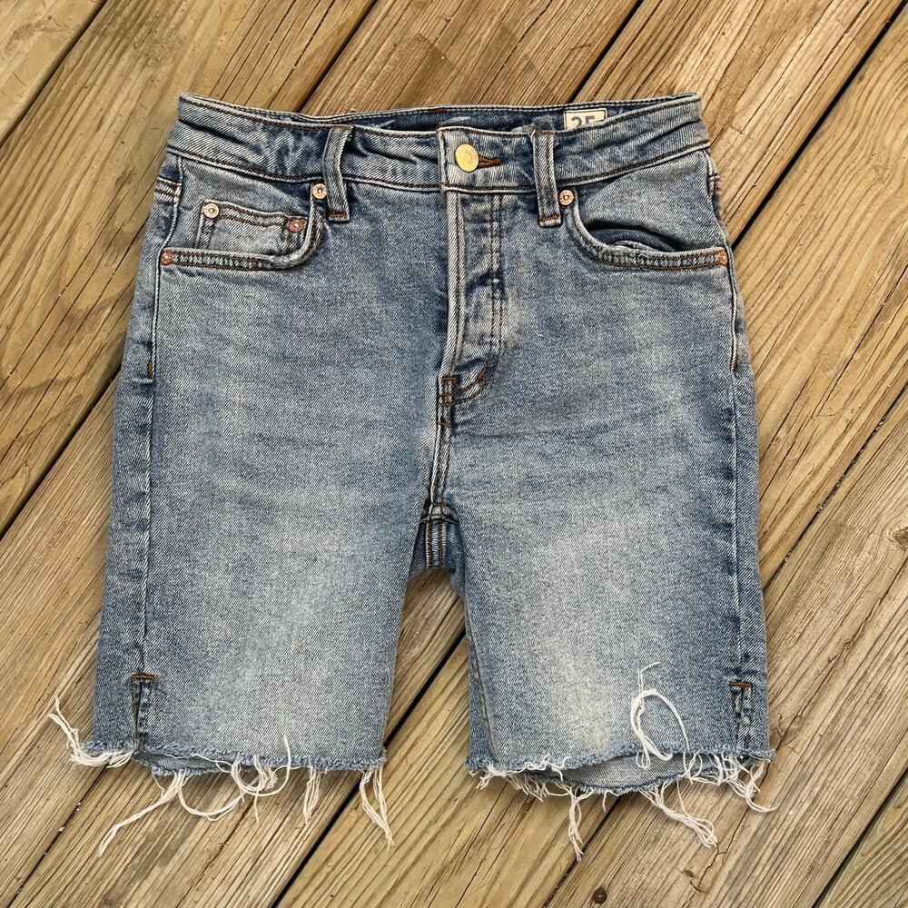 Free People Women's Avery Bermuda Shorts Denim Button Fly Size 25